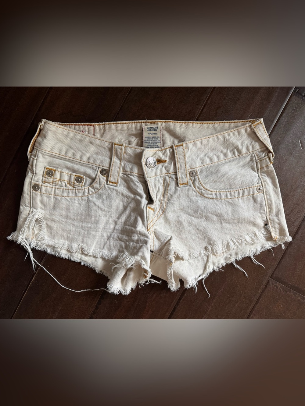 True Religion Y2K vintage 100% cotton white denim cutoff shorts - size 26